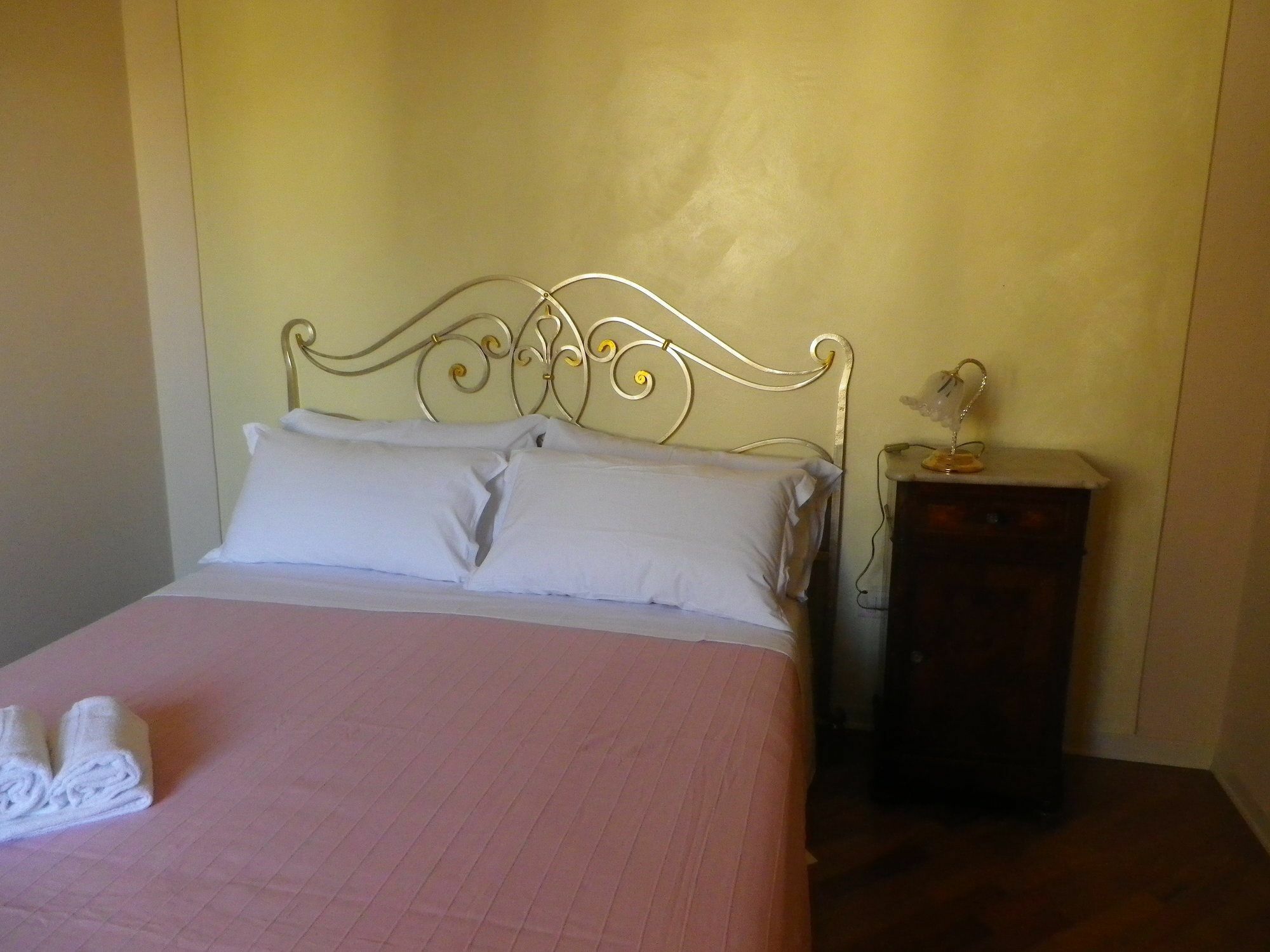 La Terrazza Apartment Лука Екстериор снимка